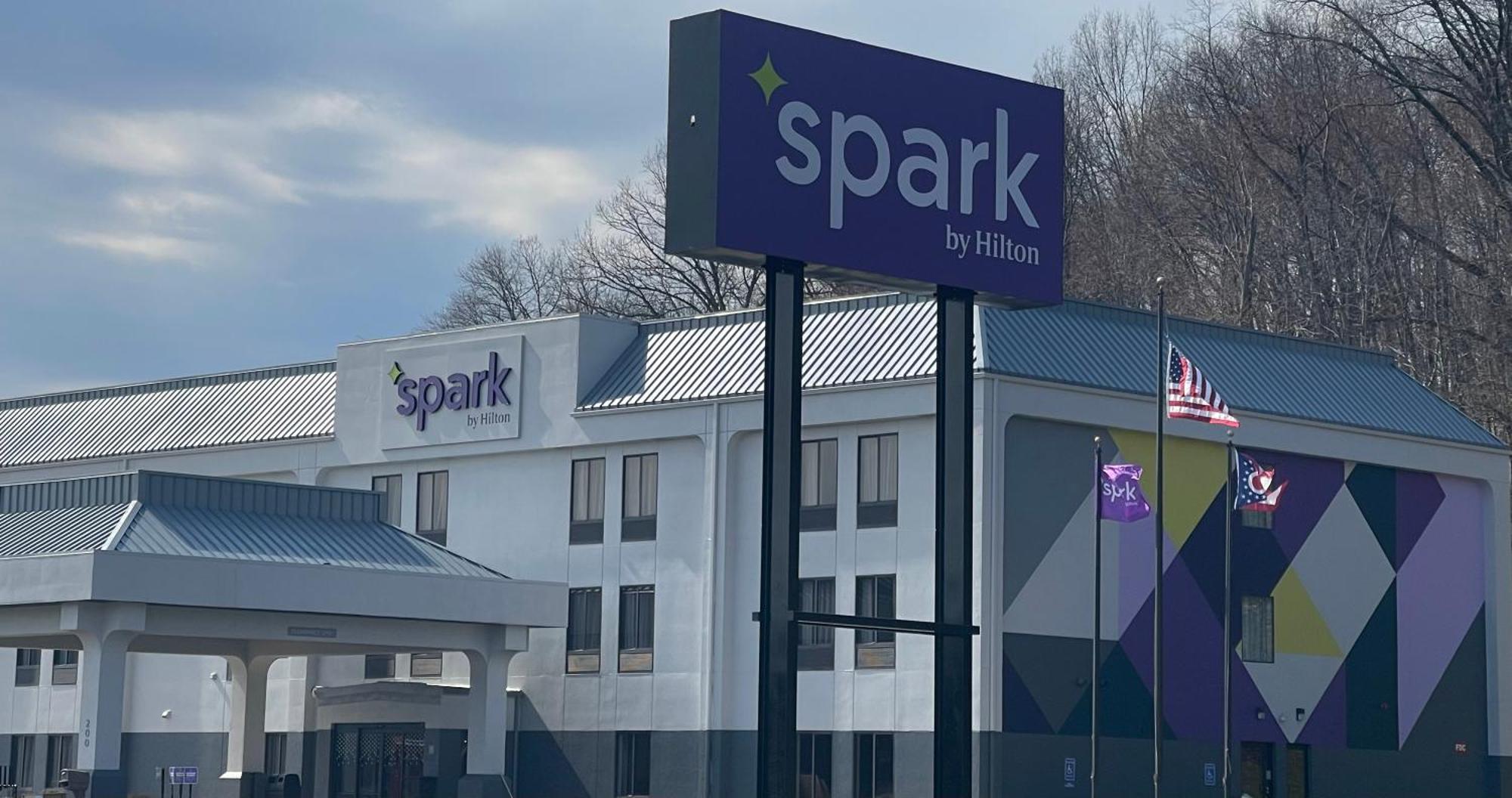 Spark By Hilton Newcomerstown Екстериор снимка