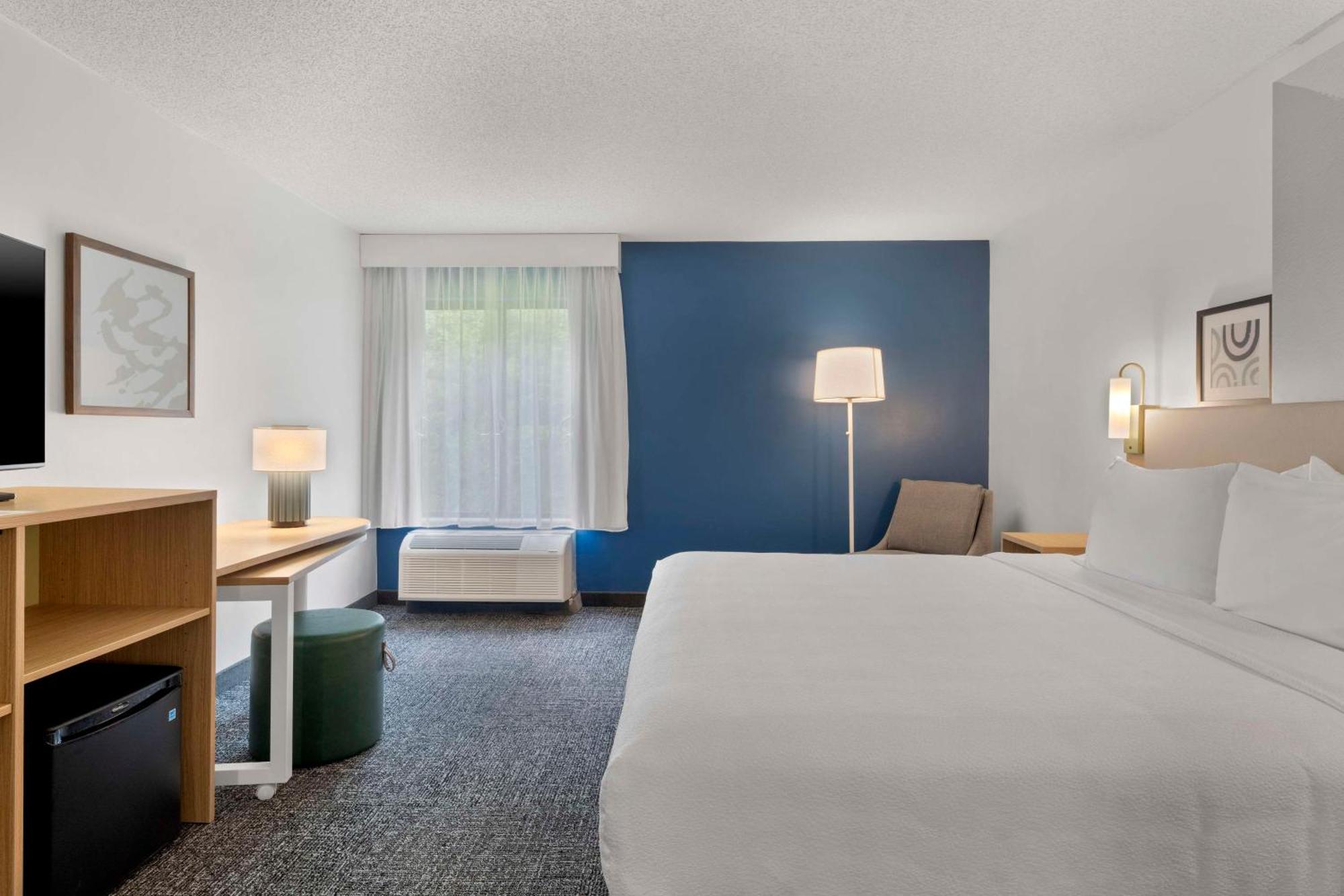 Spark By Hilton Newcomerstown Екстериор снимка