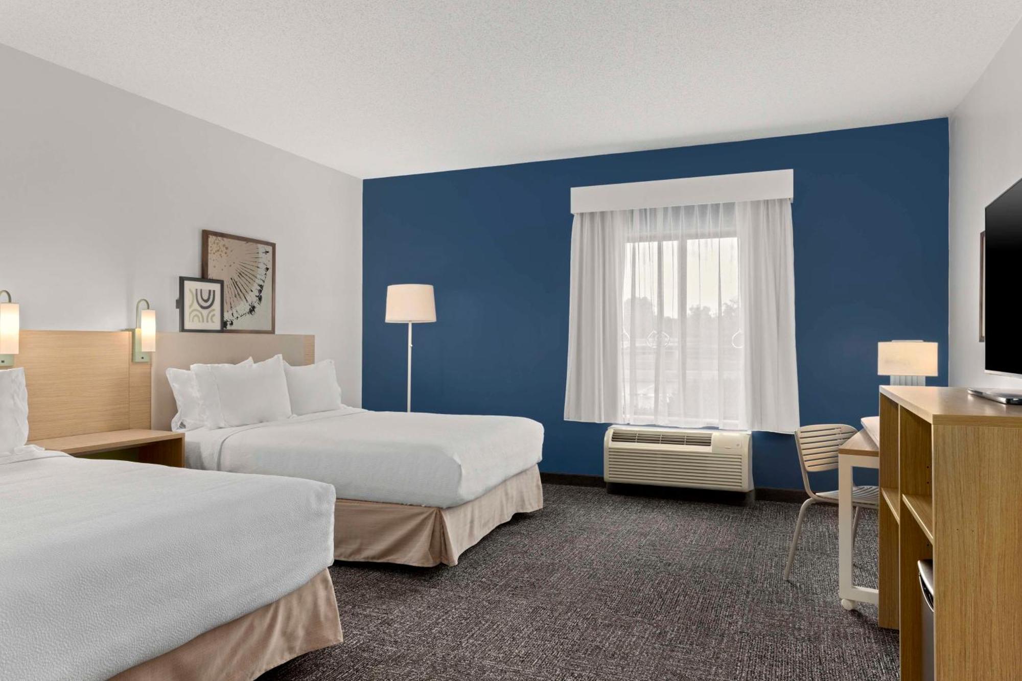 Spark By Hilton Newcomerstown Екстериор снимка
