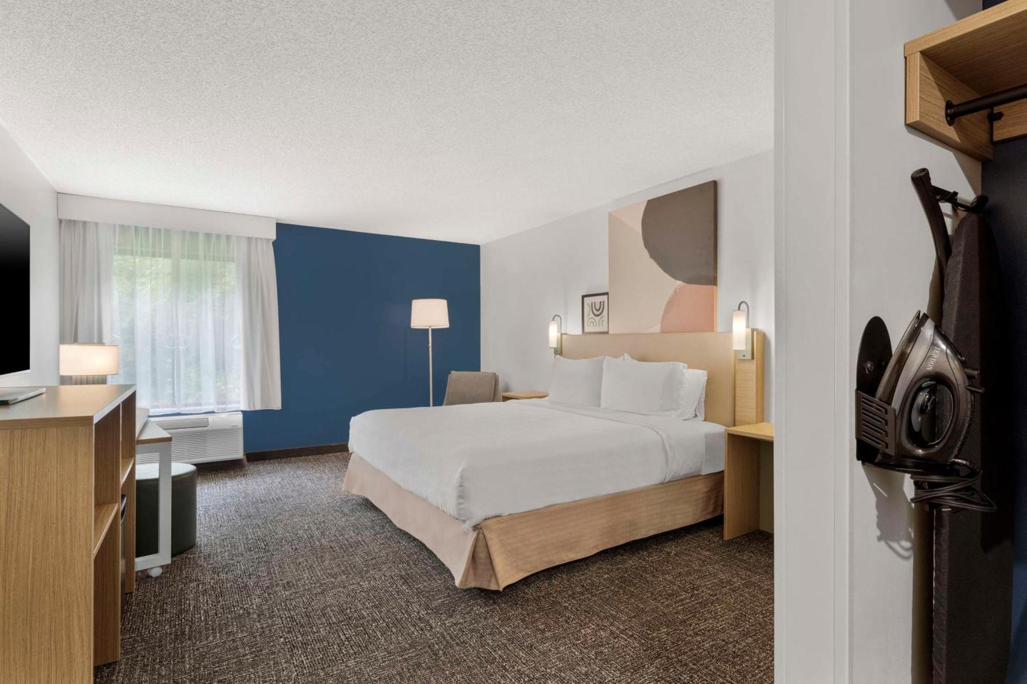 Spark By Hilton Newcomerstown Екстериор снимка